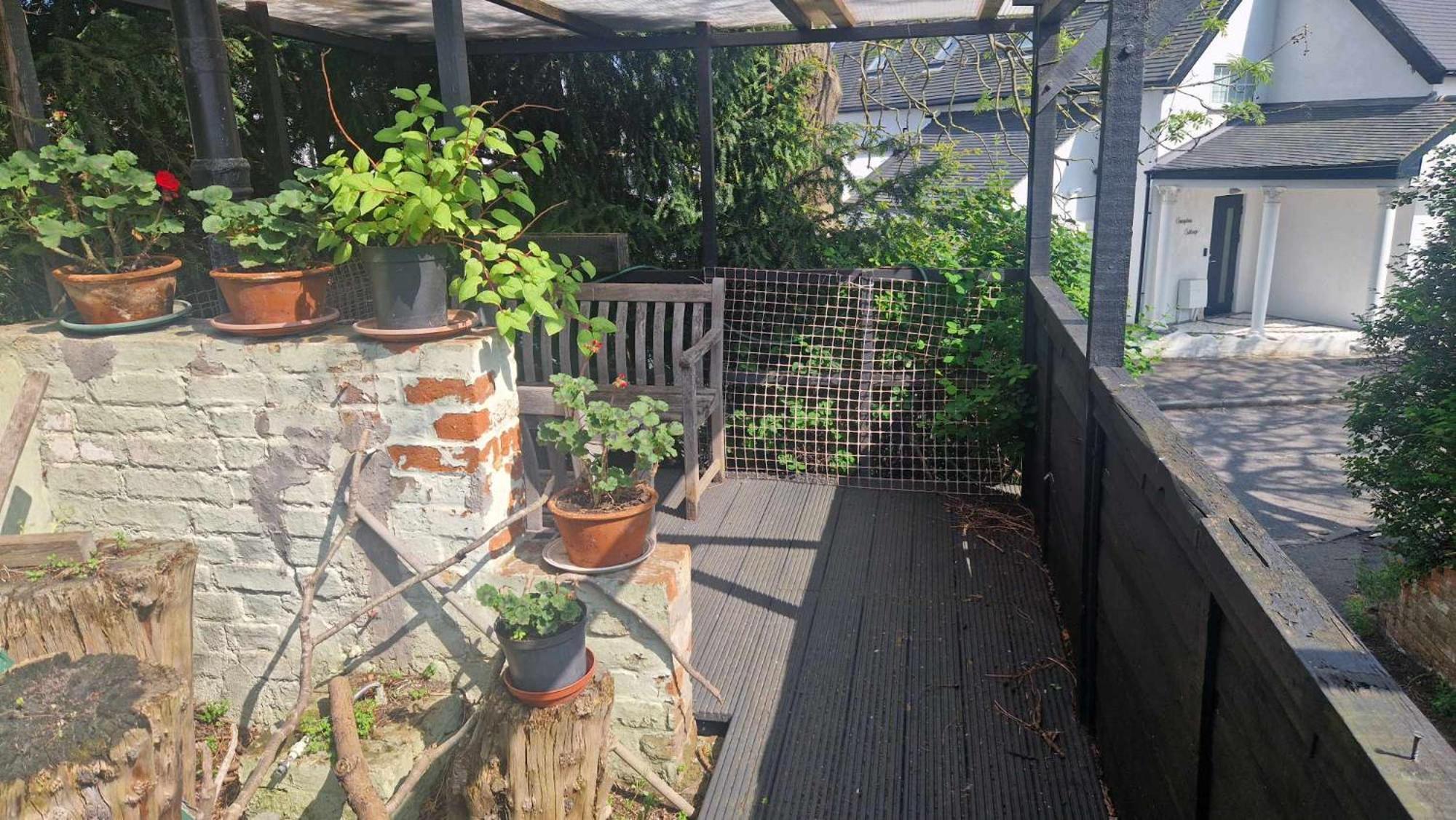 Converted Bungalow In Bexley London Bagian luar foto